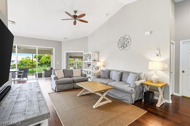 5615 Sherborn DR 201, Naples, FL 34110