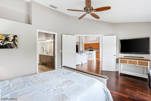 5615 Sherborn DR 201, Naples, FL 34110