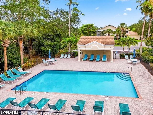 5615 Sherborn DR 201, Naples, FL 34110