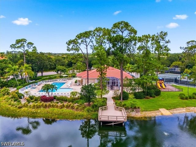 5615 Sherborn DR 201, Naples, FL 34110