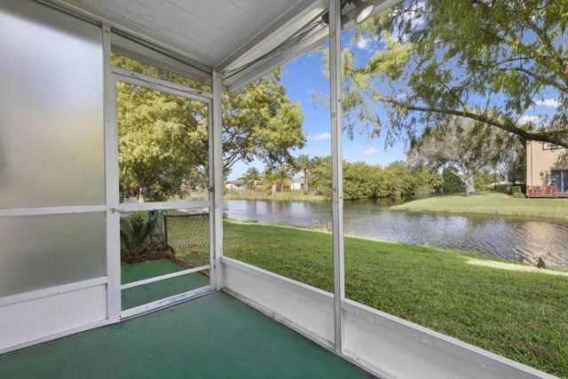 7503 Kimberly Boulevard 142, North Lauderdale, FL 33068