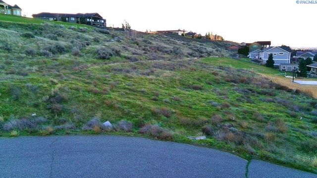 Nka, Pasco, WA 99301