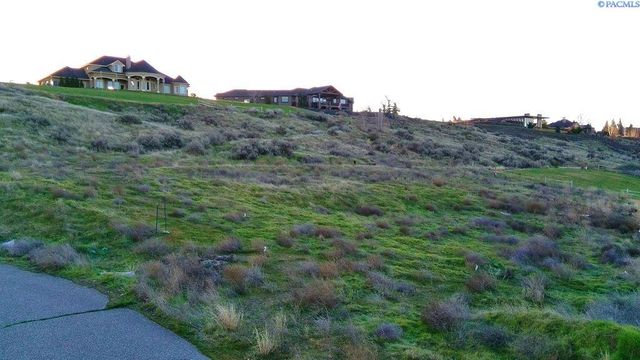 Nka, Pasco, WA 99301