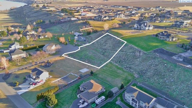 Nka, Pasco, WA 99301