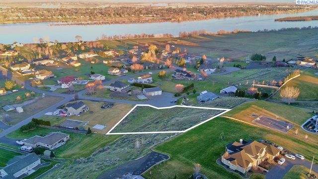 Nka, Pasco, WA 99301