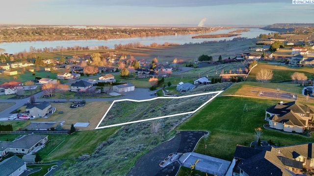 Nka, Pasco, WA 99301