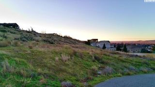 Nka, Pasco, WA 99301