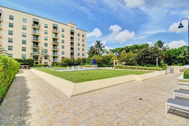 610 CLEMATIS Street 831, West Palm Beach, FL 33401