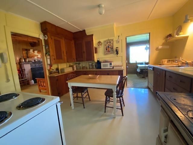 21 Hospitality Way, Newbury, NH 03255
