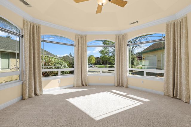 2110 Cadjew Street, Redding, CA 96003