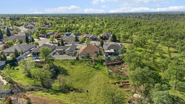 2110 Cadjew Street, Redding, CA 96003