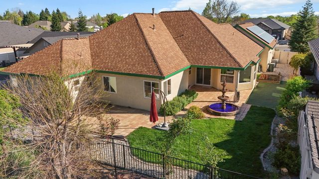 2110 Cadjew Street, Redding, CA 96003
