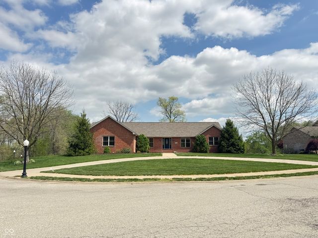 655 Whittier Drive, Seymour, IN 47274