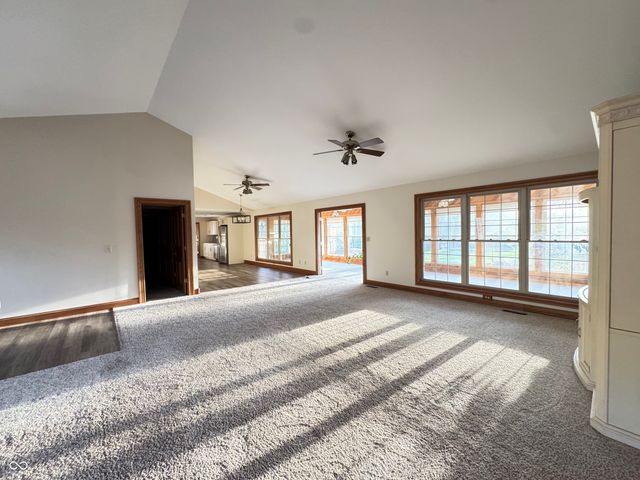 655 Whittier Drive, Seymour, IN 47274