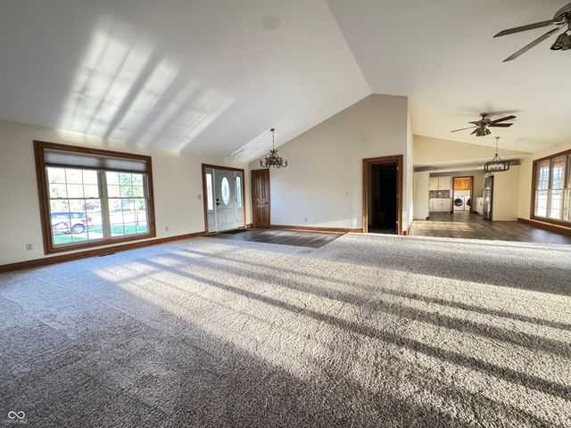 655 Whittier Drive, Seymour, IN 47274