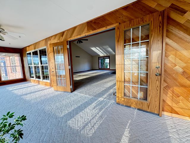 655 Whittier Drive, Seymour, IN 47274