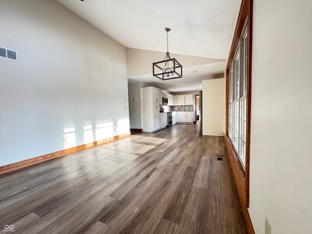 655 Whittier Drive, Seymour, IN 47274