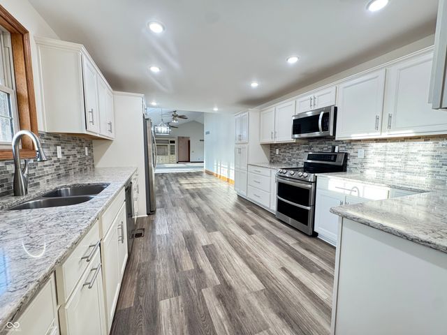 655 Whittier Drive, Seymour, IN 47274