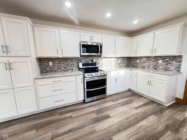 655 Whittier Drive, Seymour, IN 47274
