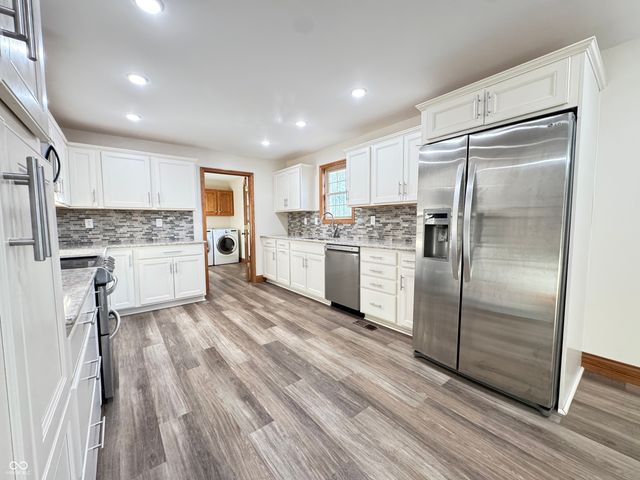 655 Whittier Drive, Seymour, IN 47274