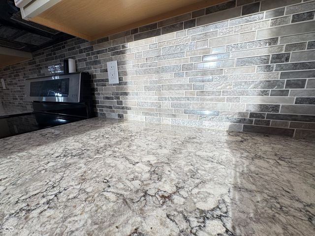 655 Whittier Drive, Seymour, IN 47274