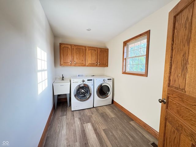 655 Whittier Drive, Seymour, IN 47274