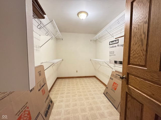 655 Whittier Drive, Seymour, IN 47274