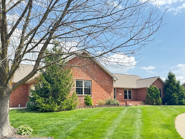 655 Whittier Drive, Seymour, IN 47274