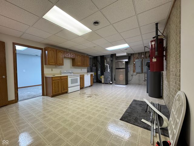 655 Whittier Drive, Seymour, IN 47274