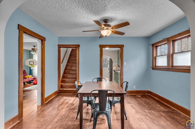 1350 SW Wayne AVE, Topeka, KS 66604