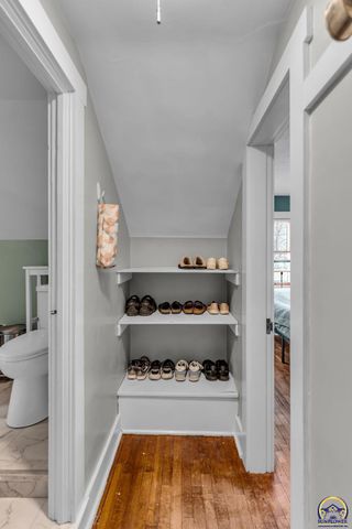 1350 SW Wayne AVE, Topeka, KS 66604