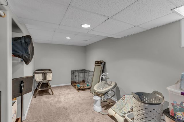 1350 SW Wayne AVE, Topeka, KS 66604