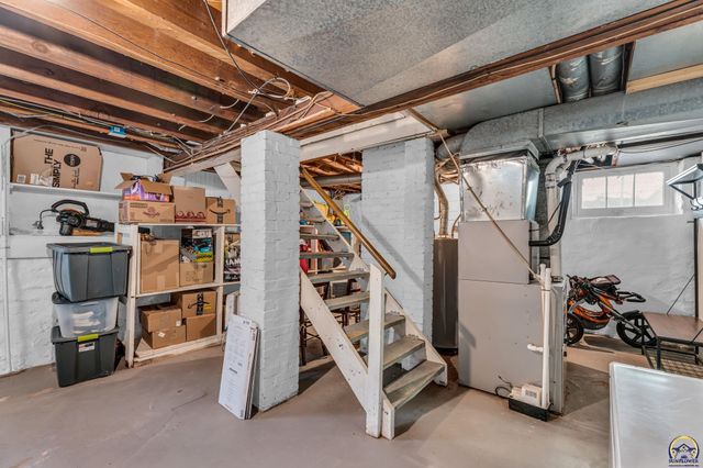 1350 SW Wayne AVE, Topeka, KS 66604