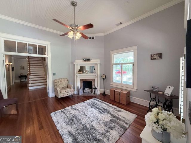 1049 N Main Street NW, Conyers, GA 30012