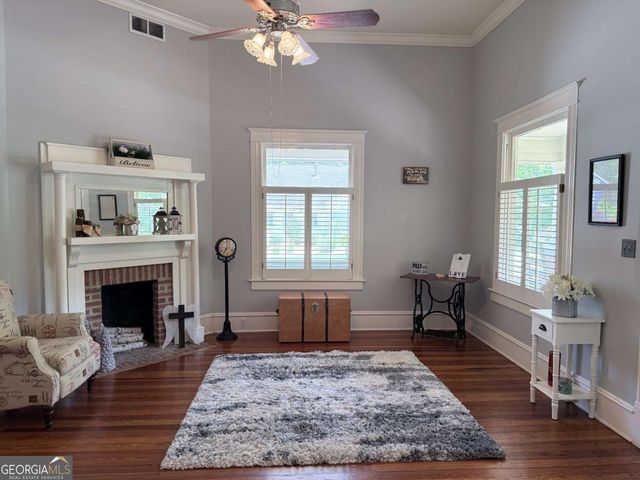 1049 N Main Street NW, Conyers, GA 30012