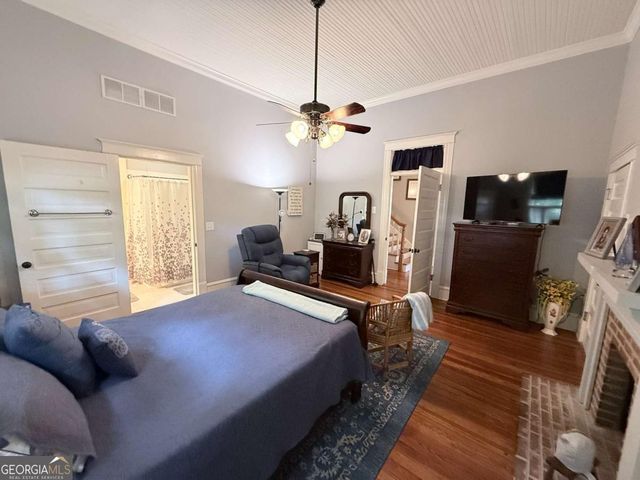 1049 N Main Street NW, Conyers, GA 30012