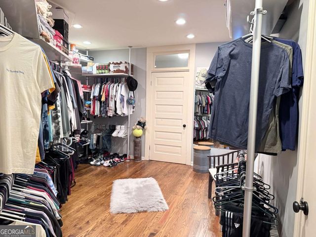 1049 N Main Street NW, Conyers, GA 30012