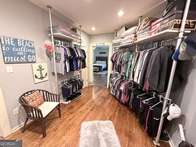 1049 N Main Street NW, Conyers, GA 30012