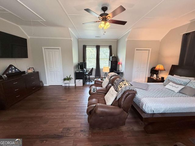 1049 N Main Street NW, Conyers, GA 30012