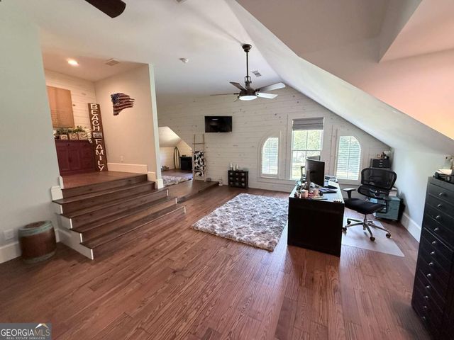 1049 N Main Street NW, Conyers, GA 30012