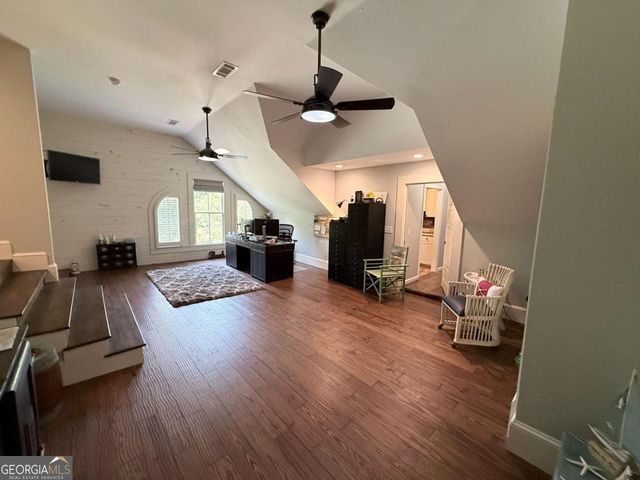 1049 N Main Street NW, Conyers, GA 30012