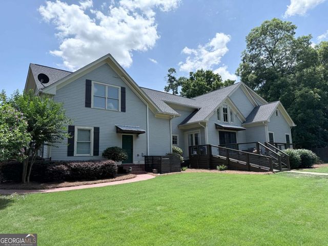 1049 N Main Street NW, Conyers, GA 30012