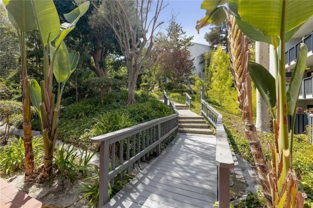 3604 W Estates Lane 114, Rolling Hills Estates, CA 90274