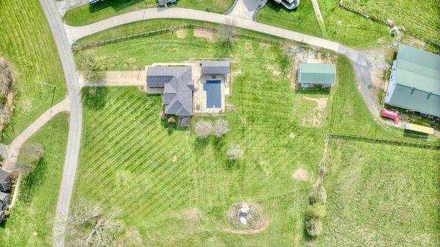 715 Heritage Drive, Sparta, KY 41086