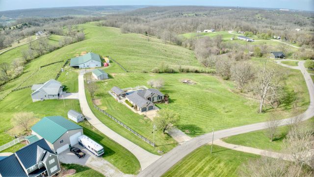 715 Heritage Drive, Sparta, KY 41086