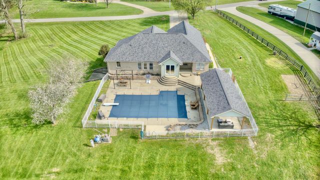 715 Heritage Drive, Sparta, KY 41086