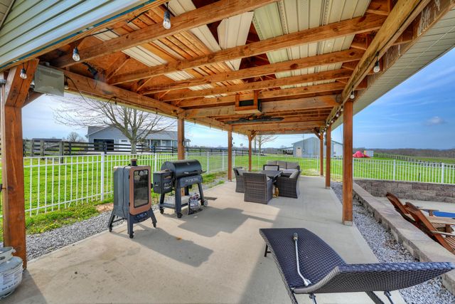 715 Heritage Drive, Sparta, KY 41086