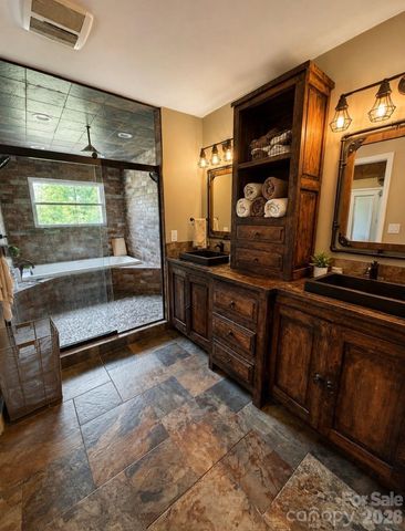 80 Hidden Bluff Lane, Horse Shoe, NC 28742