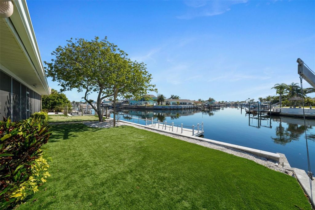 4968 SOUTHSHORE DRIVE, New Port Richey, FL 34652