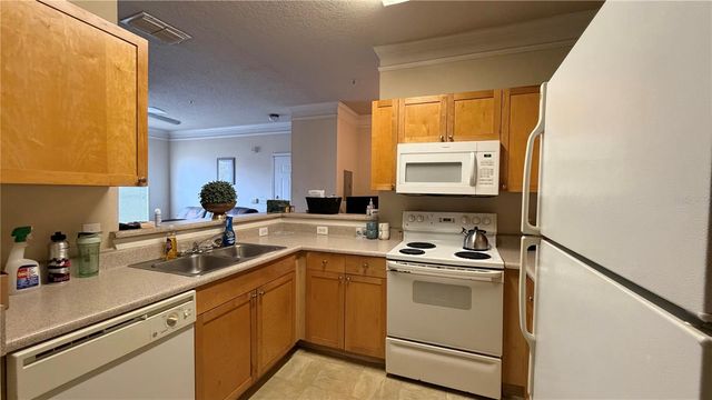 8849 VILLA VIEW CIRCLE 302, Orlando, FL 32821